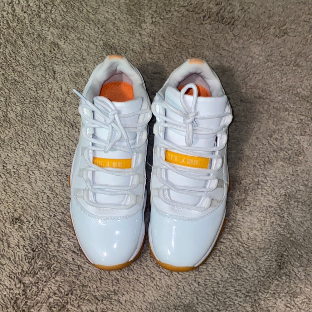 Jordan 11 Retro Low Citrus